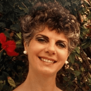 Maria Lamprinakos Collias